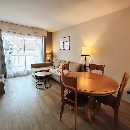 Appartement Résidence Riviera - T2, Situé En Centre-ville Proche De La Mae-2661