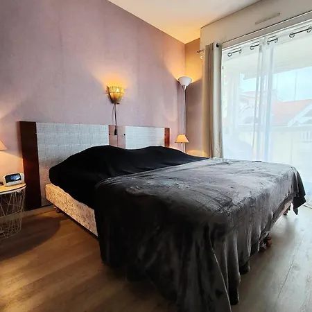 Riviera - T2, Situe En Centre-ville Proche De La Mae-2661