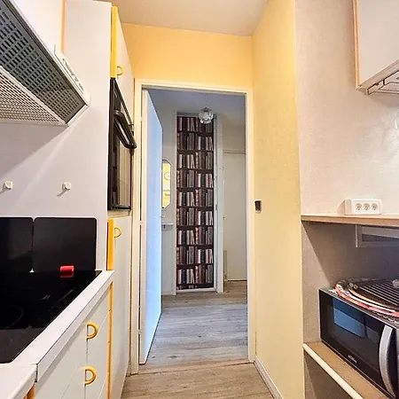 Résidence Riviera - T2, Situé En Centre-ville Proche De La Mae-2661 Appartement *