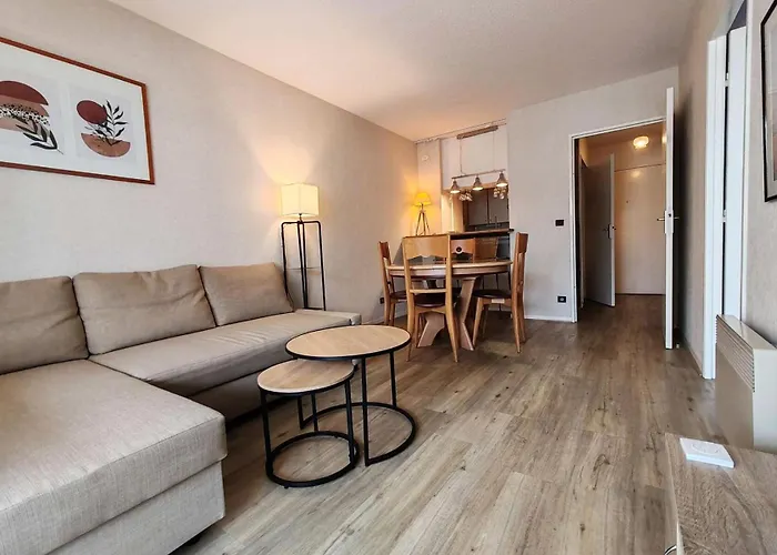 Riviera - T2, Situe En Centre-ville Proche De La Mae-2661